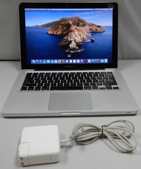 APPLE MACBOOK PRO 13" mediados de 2010 500 GB 8 GB de memoria  Foto 1 de 1