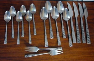 17 pc Towle TWS102 Stainless Supreme Textured Handle Cutlery Flatware RARE Japan - Picture 1 of 4