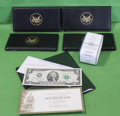 Vintage Lot of $2.00 Bills w/ Wallets Uncirculated Condition Dated 2003 Lot of 5 - Image 1 of 3