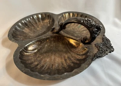 Vintage WALLACE Baroque Silver Plated 3 Shell Section Serving Dish #220 - Image 1 of 4