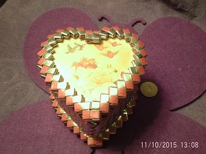 ROSE PINK AND SILVER MINI HEART SHAPED TRINKET BOX - Picture 1 of 5
