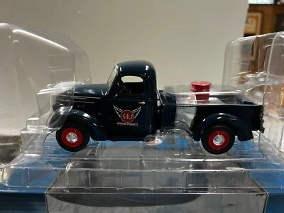 Camioneta pickup Gulf 1938 International D-2 - escala 1/25 diecast nueva en caja Foto 1 de 4