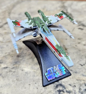 Star Wars Titanium Series Luke X-wing Dagobah Pantano Decoración Foto 1 de 4