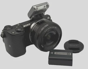Sony Alpha Nex-5T 16MP Digital Camera W/ F3.5-5.6 Oss 16-50mm Lens Flash Battery - Picture 1 of 24