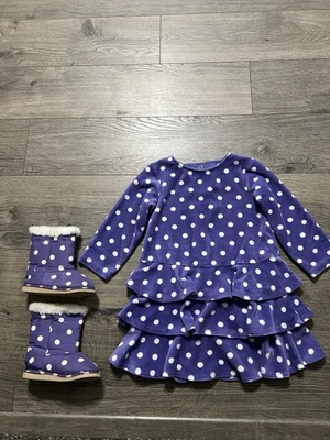 Vestido Gymboree púrpura a lunares con botas a juego Foto 1 de 3