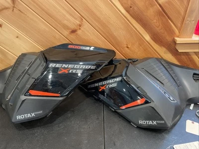 Par de paneles LH RH negros 2019-26 Ski doo Renegade 600/900 Ace Turbo carrocería ancha 780 Foto 1 de 4