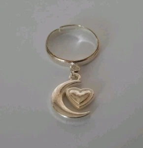 Silver Coloured Adjustable Ring With Dangle UK SELLER! - Picture 1 of 2