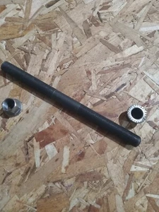 Haro 14 mm x 195 mm Rear Cr-Mo Axle - Picture 1 of 5