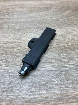 9220832 OEM BMW F06 F07 Series Keyless Antenna Signal Key Amplifier - Image 1 of 4