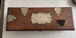 ANTIKE HOLZSCHATULLE MIT INTARSIEN AUF DECKEL - Bild 1 von 17