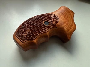 New remade Hard wood decorates Grip For Ruger SP 101 revolver grip - flower art - Picture 1 of 7