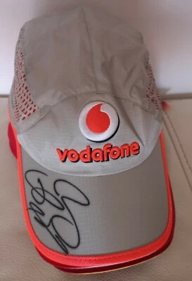 Jenson Button F1, World Champion original signed McLaren baseball cap KID - Image 1 of 4