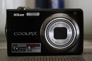 Nikon Coolpix S630 Black Digital Camera - perfectly working - Picture 1 of 11