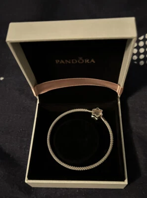 Original Pandora Moments Funkelnder Stern-Verschluss Armband NEU - Bild 1 von 4