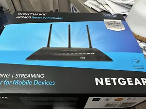 NETGEAR Nighthawk AC2600 Smart WiFi Router (R7450) - Picture 1 of 6