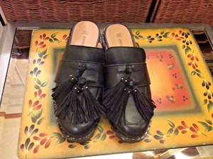 Johnston & Murphy Alice black leather Mule Tassel Women's Size 6M  Lug Sole - Picture 1 of 18