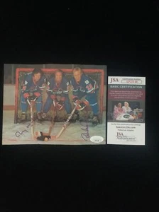 Foto firmada por Anders Hedberg y Ulf Nilsson revista Winnipeg Jets JSA-1 # - Imagen 1 de 3