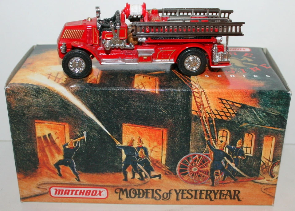 MATCHBOX YFE01 1920 MACK AC FIRE ENGINE - Image 1 of 1