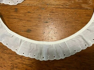 Ivory Ruffled Gathered Embroidered Eyelet Trim 1 5/8" Wide 3 yards NEW (D35B41) - Picture 1 of 5