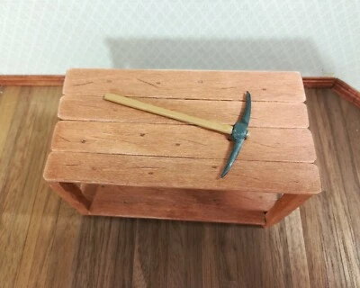 Hacha de selección miniatura para casa de muñecas herramienta grande para mineros de oro escala 1:12 de metal Foto 1 de 2