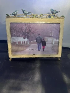 Marco de fotos de pájaros en rama soporte de fotos 6x4 dorado con esmalte azul pájaros - Imagen 1 de 3