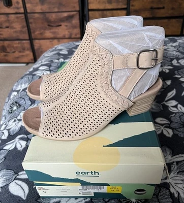 Earth Women's Ivy Syrah Beige Sandal - Size 9 - image 1 of 4