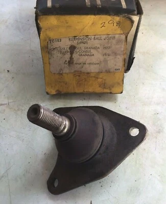 Trajes para articulaciones de suspensión superior Lockheed TC153 Ford Granada & Consul (sin pernos) Foto 1 de 2