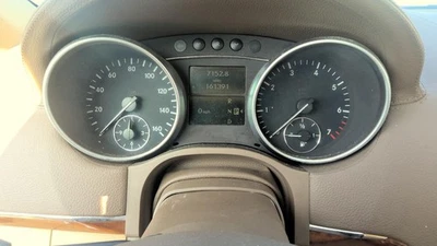 Medidor de velocímetro usado se adapta a: Mercedes-benz Mercedes clase gl 164 2007 tipo GL450 Foto 1 de 4