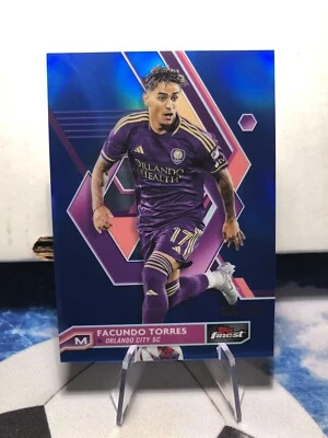 2023 Topps Finest MLS Blue Refractor /150 Facundo Torres #89 - Image 1 of 2
