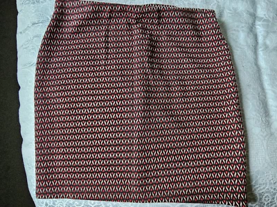 Atmosphere - Black, Red & White Geometric Pattern Bodycon Mini Skirt - UK8/EU36 - Image 1 of 4
