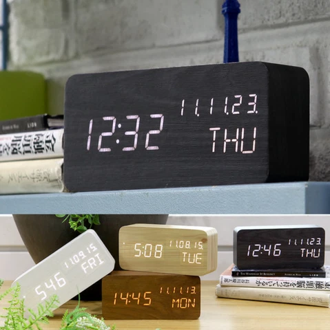 Clock Wood Digital Alarm Time Date(MM/ DD/ YY) Day of The Week Temperature Desk Cover