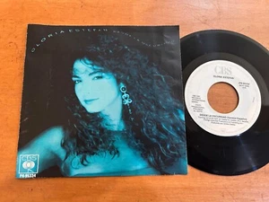 GLORIA ESTEFAN Desde La Oscuridad SUNG IN SPANISH 1990 MEXICO 7" PROMO 45 Synth - Picture 1 of 5
