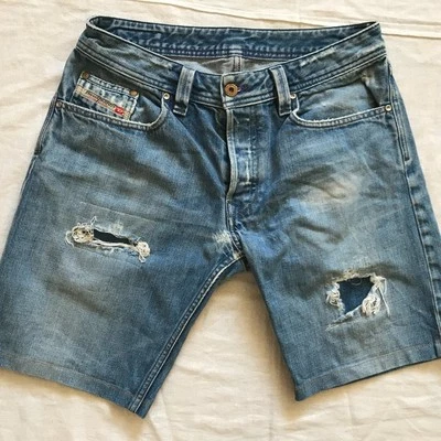 DIESEL JEANS MEN'S BERMUDA SHORTS MODEL LEVAN SIZE 31'' DISTRESSED PATCHED - Image 1 of 4
