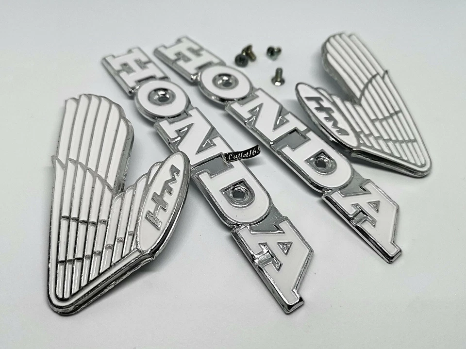SET HONDA CB 100 Super Sports CB100 K2 Petrol Gas Fuel Tank Emblem Badge + Screw - Image 1 of 4