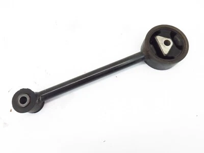 2017-2020 Mitsubishi Mirage Motor Dog Bone Mount Inferior Anti-Roll Traseiro OEM 17-20 - Imagem 1 de 4