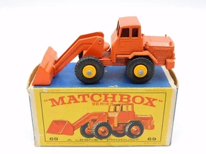 Lesney Matchbox 69B Hatra Tractor Shovel Yellow Hubs 2nd & Type Box Diecast - Picture 1 of 14