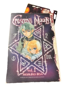 Crescent Moon Tokyo Pop Manga Fantasy Book Number 1 First Edition - Picture 1 of 6