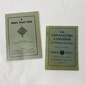 Lot 2 1930s Religious Booklets A Simple Prayer Book & The Explanatory Catechism - Imagen 1 de 13