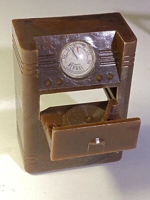 Vintage Renwal No.18 Brown Radio with Record Player Dollhouse Miniature Toy - Image 1 of 3