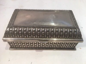 VINTAGE SILVERPLATE METAL ORNATE HINGED JEWELRY BOX VELVET LINED - Picture 1 of 9