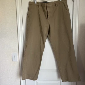 Dockers Men’s Chino Khaki Pants Size 38x28 - Picture 1 of 9