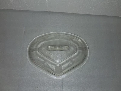 De colección Guardian Service Ware Corazón Triángulo Forma Tapa Vidrio SOLO TAPA ASTILLADA Foto 1 de 4