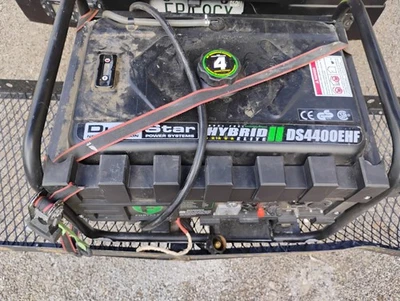 Generador de combustible doble Fortress Hybrid de 4.400 vatios con kit de ruedas y arranque eléctrico Foto 1 de 4