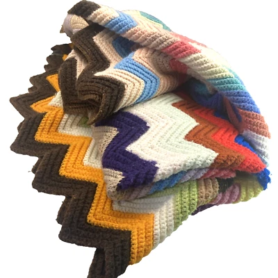 De colección Hecho a Mano Chevron Afghan Boho Retro 42x60 Lanzamiento Casa Núcleo Abuela Años 70 Foto 1 de 4
