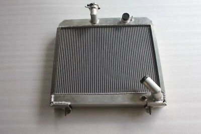 Radiador de aluminio Fit Jaguar E-Type Serie 2 XKE / XK-E 4,2 L MT 1969 - 1971 69 Foto 1 de 4