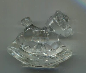 VINTAGE BIEDEMANN GLASS ROCKING HORSE BIRTHDAY CANDLE HOLDER (B986) - Picture 1 of 6