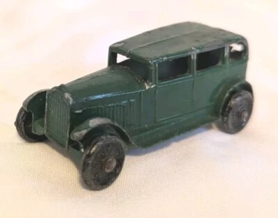 Tootsie Toy 1924 Buick Sedan #103 Die Cast Metal Toy Green - Image 1 of 4