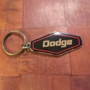 Raro portachiavi smaltato nero Dodge - Foto 1 di 2