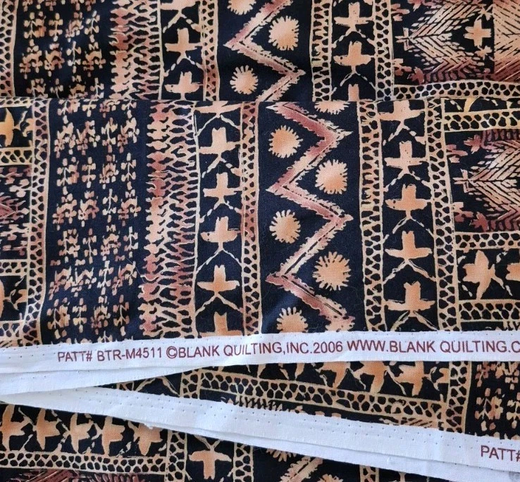 Acolchado en Blanco 2 Yd (+5") X 42" Estampado Geométrico, Negro y Ombre Marrón Tostado Foto 1 de 4