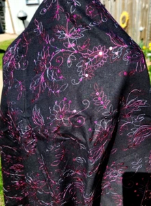 Embroidered Pink Flowers & Sequin Embellishments on Black Fabric 1.5 yd New - Picture 1 of 14